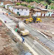 Pavimentación de pistas y veredas en Tarma